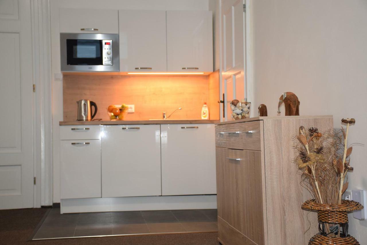 Palackeho Apartment Prag Exteriör bild
